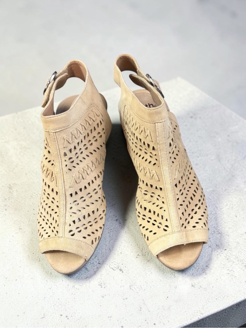 Earth Beige Suede Leather Peep-Toe Slingback Heels, 9W